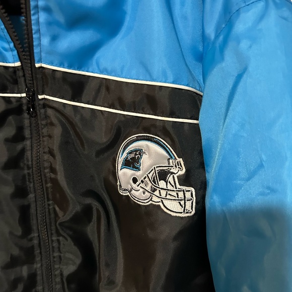 Carolina panthers puffer/bomber jacket!! 
Size large by NFL!! 
logo on back!! - Picture 4 of 8
